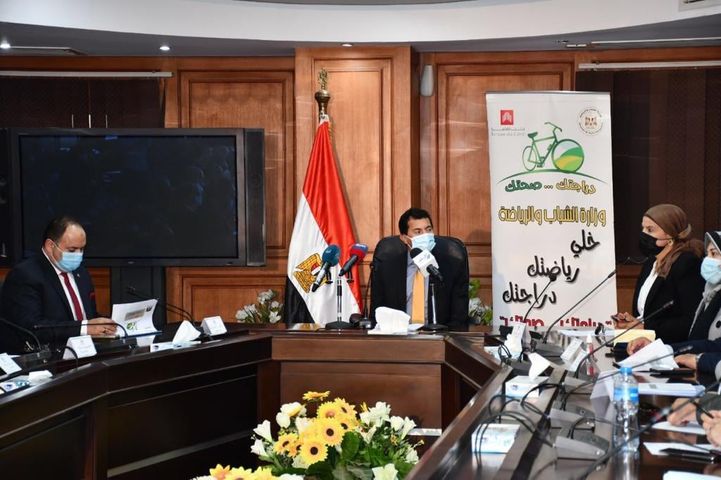 وزير الشباب والرياضة يعلن عن تفاصيل الدفعة الثانية من المرحلة الثالثة لمبادرة فخامة الرئيس دراجتك صحتك 47593