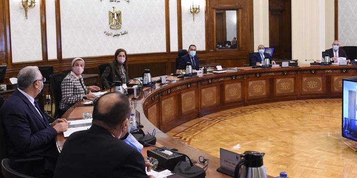 رئيس الوزراء يترأس اجتماع المجلس الأعلى للتخطيط والتنمية العمرانية الموافقة على المخطط الاستراتيجي العام 51626