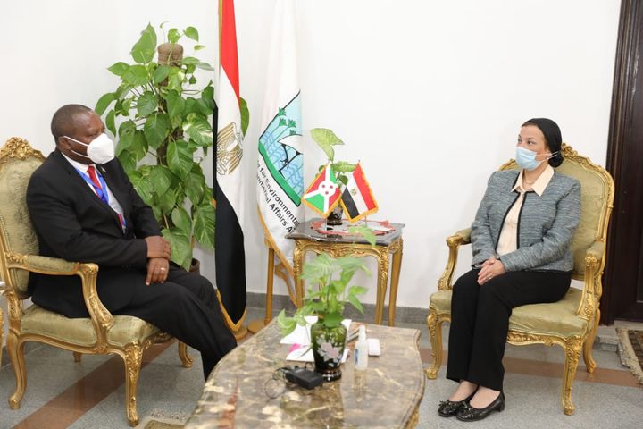وزيرة البيئة تبحث مع وزير الزراعة والبيئة والمياه البوروندى التعاون المشترك فى مجال حماية البيئة استقلبت 68811