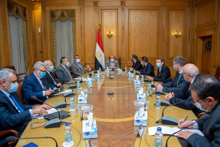 وزير الدولة للإنتاج الحربى يبحث أطر التعاون المشترك مع شركة تاليس العالمية استقبل المهندس / محمد أحمد 84125