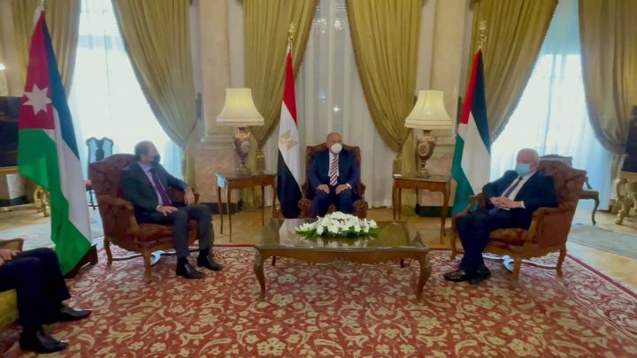 استمرارًا للتنسيق القائم بين مصر والأردن وفلسطين، عَقَدَ كل من وزير الخارجية سامح شكري، ونائب 85862
