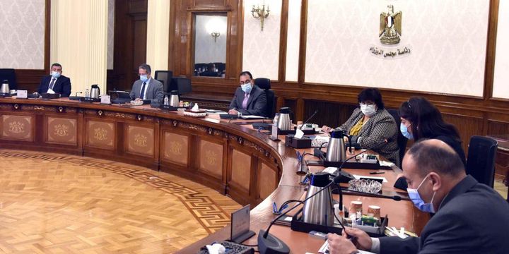 رئيس الوزراء يلتقى رئيس لجنة الثقافة والإعلام والآثار بمجلس النواب عقد الدكتور مصطفى مدبولي، رئيس مجلس 86303