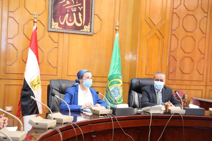 وزيرة البيئة تتابع اخر مستجدات منظومة المخلفات بالاسماعيلية 88400