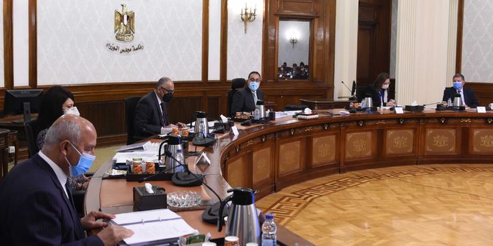 رئيس الوزراء يترأس اجتماع اللجنة الوزارية الاقتصادية استعراض خطط استدامة مصادر النقد الأجنبي 89986