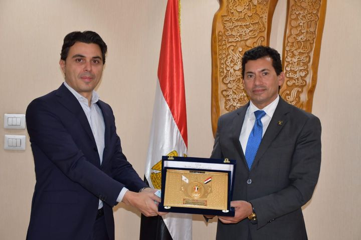 156297492_1870464703131886_9188323551184