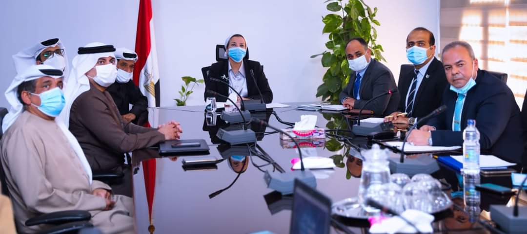 وزيرة البيئة تبحث مع شركة "بيئة" الإماراتية آليات تنفيذ منظومة إدارة المخلفات بالعاصمة الإدارية الجديدة، EvfzYAIXUAUhfVG