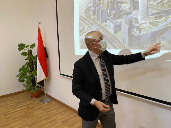 وزير الإسكان يتفقد مشروعات منطقة الأعمال المركزية والحدائق المركزية ومحور محمد بن زايد الجنوبي بالعاصمة 15766