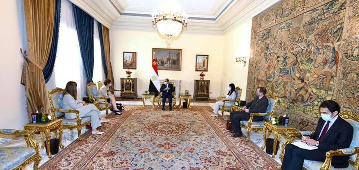 السيد الرئيس يؤكد لرئيسة البنك الاوروبي ان البنك شريك نجاح لعملية التنمية في مصر، ورئيسة البنك تؤكد ان مؤشرات 17321