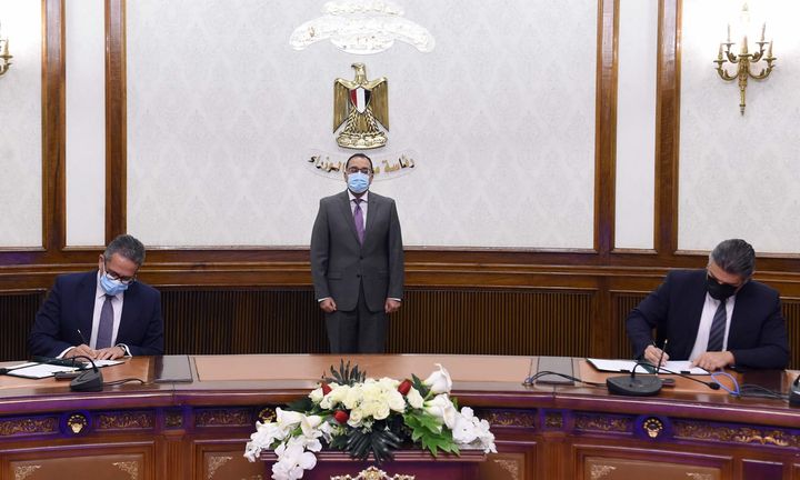 رئيس الوزراء يشهد مراسم التعاقد مع التحالف الفائز بتقديم وتشغيل الخدمات بالمتحف المصري الكبير شهد 41471