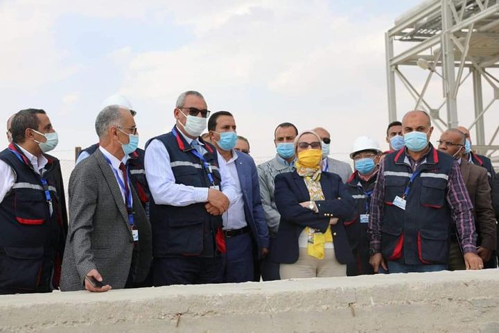 تنفيذا لتوجيهات السيد رئيس الجمهورية: وزيرة البيئة تستكمل جولتها التفقدية بالسويس 65198