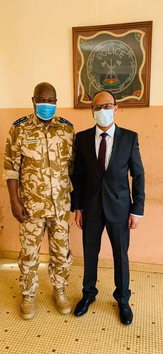 سفير مصر في واجادوجو يلتقي القائد العام للشرطة الوطنية في بوركينا فاسو - التقى السفير إبراهيم عبد 72289