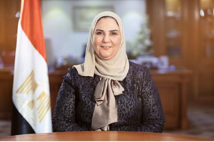 وزارة التضامن الاجتماعي بداية من الأحد المقبل ولمدة شهر التضامن الاجتماعي تعلن بدء صرف 73277