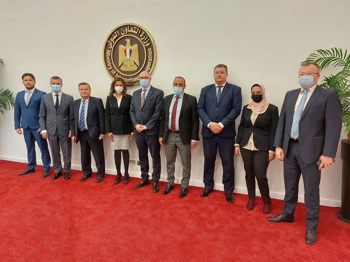 وزارة التعاون الدولي أبريل 2021 *«التعاون الدولي» تبحث مع نائب وزير الخارجية الأوكراني 81039