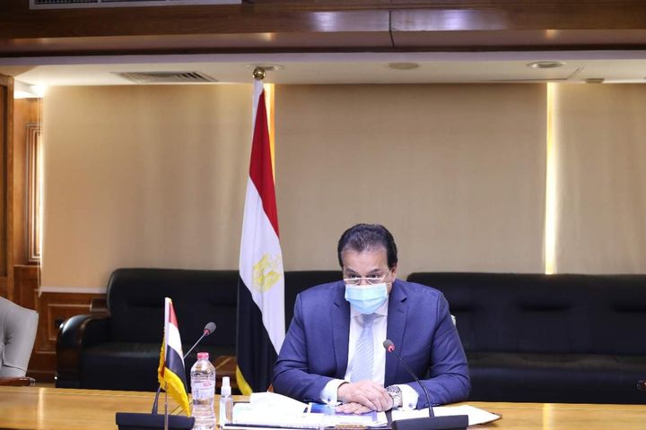 التعليم العالي : بروتوكول تعاون وندوة تعريفية لربط البحث العلمي بالصناعة تلقى د 89545