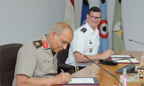 Egypt and the US signed on Tuesday a memorandum of understanding to facilitate the exchange of logistic support, supplies and services between Egyptian and US military forces E0BSi12XIAEkfCE