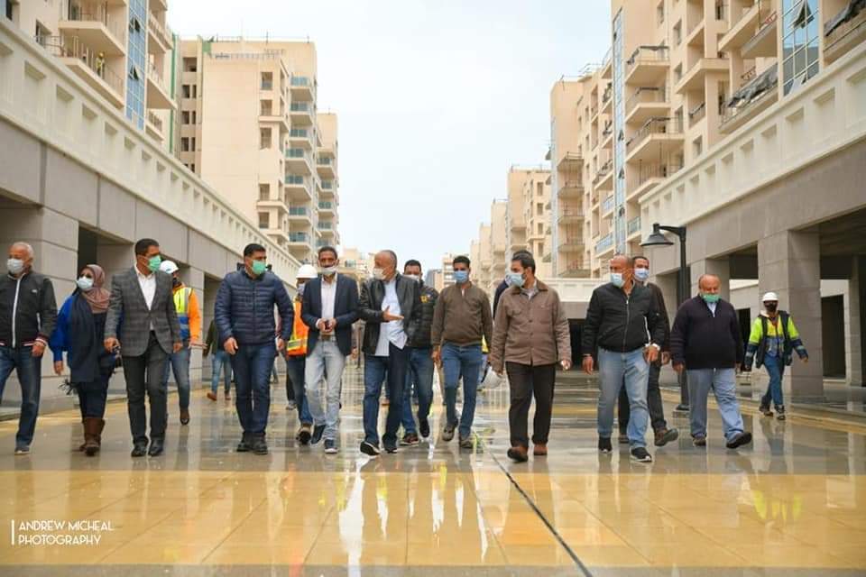 قام وفد من قيادات "هيئة المجتمعات العمرانية الجديدة" بوزارة الإسكان، بتفقد عدد من المشروعات الجارى تنفيذها