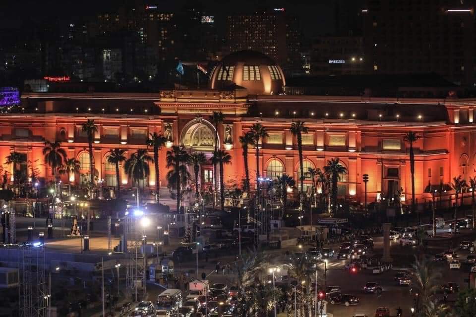 غلق مطالع كوبرى 6 أكتوبر القادمة إلى شارع النيل وغلق كوبرى الجلاء فى الاتجاة القادم من الجيزة EyCOc60XAAALzYl