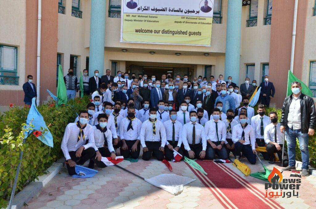 قام الدكتور محمد شاكر وزير الكهرباء والطاقة المتجددة، يرافقه الدكتور امجد الوكيل رئيس هيئة المحطات Eyfc8KEW8AkKHsj