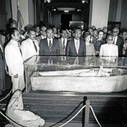 يهنىء المتحف المصري شعب مصر العظيم بذكرى نصر العاشر من رمضان الموافق حرب ٦ أكتوبر ١٩٧٣ مرفق زيارة الرئيس Ezk4w9 WQAEl1tv
