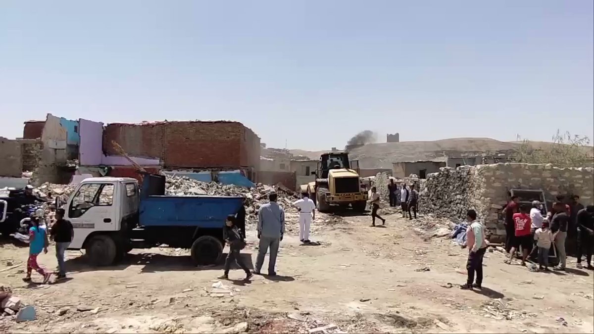 واصلت اجهزة الدولة نقل سكان منطقة بطن البقرة بمصر القديمة لمدينة الاسمرات وتسكينهم بوحدات مجهزة بالكامل s HPdKWuse yJ55z