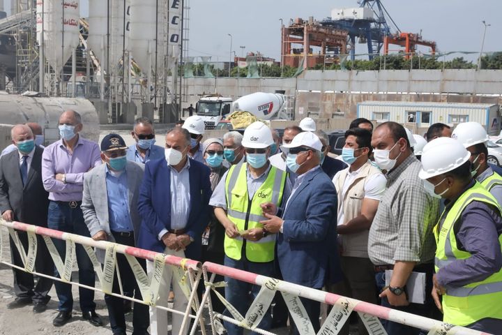 وزارة النقل في إطار توجيهات القيادة السياسية بتطوير منظومة النقل البحري - وزير النقل يتابع 14507