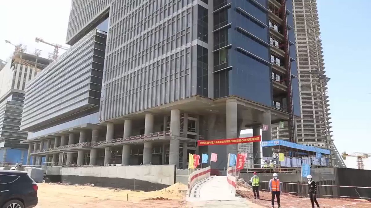 الإحتفال بإكتمال الهيكل الخرساني للبرجC01 بإرتفاع 174 مترًا، ويتكون من طابقين تحت الأرض و35 طابقًا فوق الأرض، 4rl V3Ti4QOmyqsp
