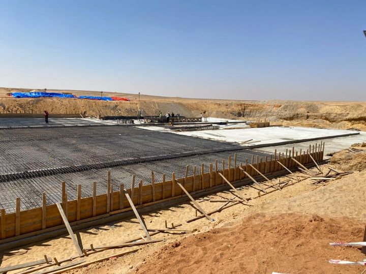 رئيس جهاز أكتوبر الجديدةيتفقد سير العمل بمشروعات الطرق والإسكان والخدمات بالمدينة 57619