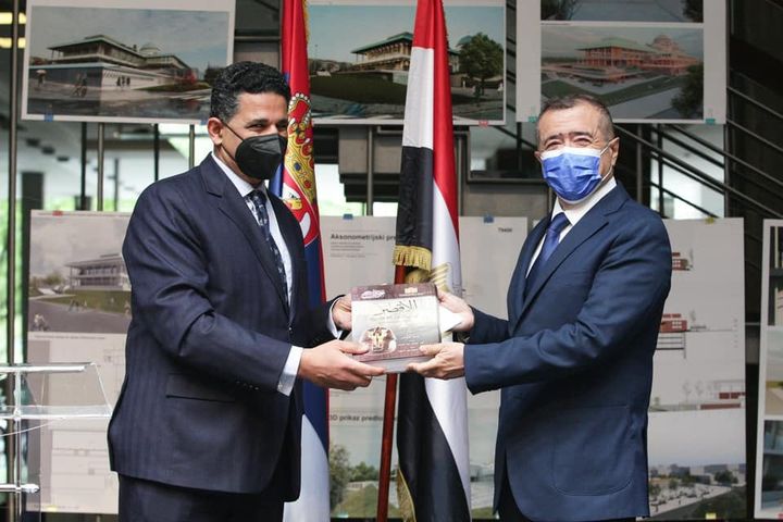 خلال احتفالية لإنشاء قسم خاص بمصر بالمكتبة الوطنية لصربيا: سفير مصر في بلجراد يبرز الدورة القادمة لمعرض 58453