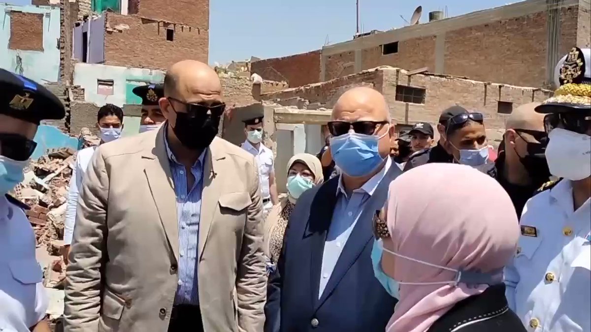 ​ تفقد اللواء خالد عبد العال محافظ القاهرة الأعمال الجارية لإزالة منطقة بطن البقرة العشوائية بحي مصر 5dUHBd3Pq354VUey