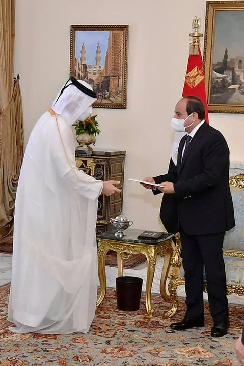 السيد الرئيس عبد الفتاح السيسي يتلقي رسالة خطية من امير قطر نقلها وزير الخارجية القطري 82970
