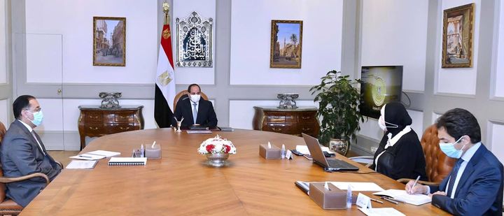 السيد الرئيس يوجه بتعزيز الاستثمار الصناعي الوطني بالاشتراك مع خبرات القطاع الخاص اجتمع السيد الرئيس 86121