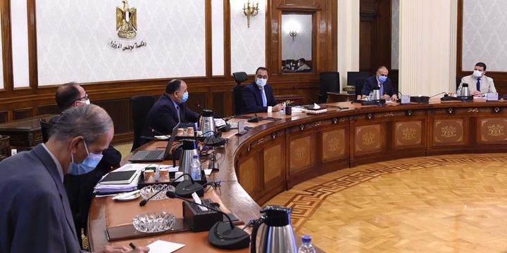 رئيس الوزراء يتابع عددا من ملفات عمل وزارة المالية وزير المالية: نسعى إلى الحفاظ على مكتسبات المرحلة 94824