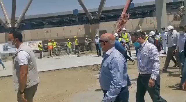 تفقد الفريق مهندس كامل الوزير - وزير النقل يرافقه رئيس وقيادات الهيئة القومية للأنفاق أعمال تنفيذ القطار 9VwEQdgCJ221 O2J