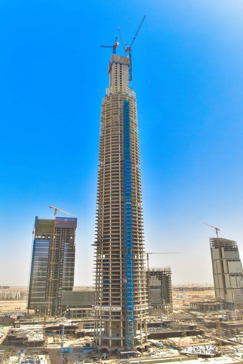 وصلت آخر دفعة من الهياكل الفولاذية للبرج الأيقوني Iconic Tower بحمولة تزن 1417 طنًا وهي خاصة بالطوابق من 69 إلى 78