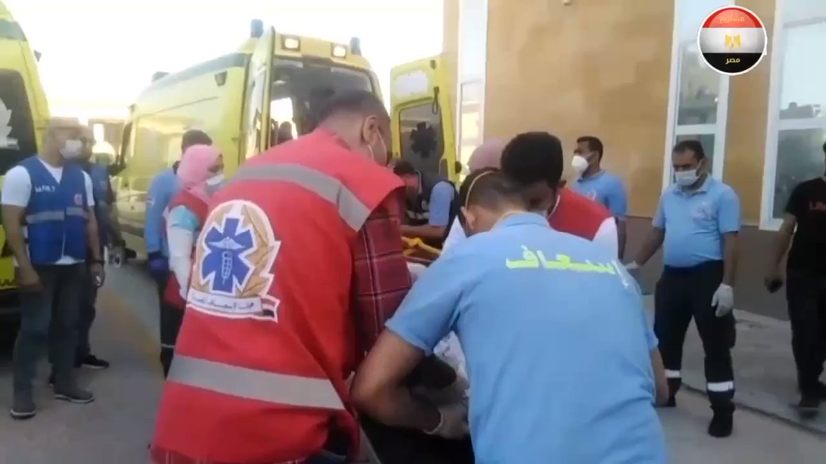 إستمرار وصول الجرحى الفلسطينيين الي معبر رفح قادمين من قطاع غزه للعلاج بالمستشفيات المصرية