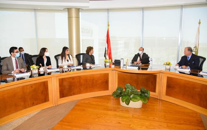 تفعيلا لبروتوكول التعاون مع البورصة المصرية 12994