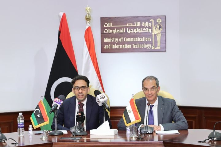 فى ختام المباحثات المصرية الليبية فى مجال الاتصالات وتكنولوجية المعلومات - توقيع 4 اتفاقيات تعاون بين 20879