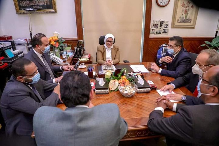 وزارة الصحة والسكان وزيرة الصحة تستقبل رئيس لجنة الصحة بمجلس الشيوخ وهيئة مكتب اللجنة 23490