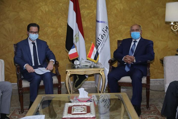 وزارة النقل وزير النقل يستقبل السفير الفرنسي بالقاهرة لبحث تدعيم التعاون المشترك في مجالي 32721