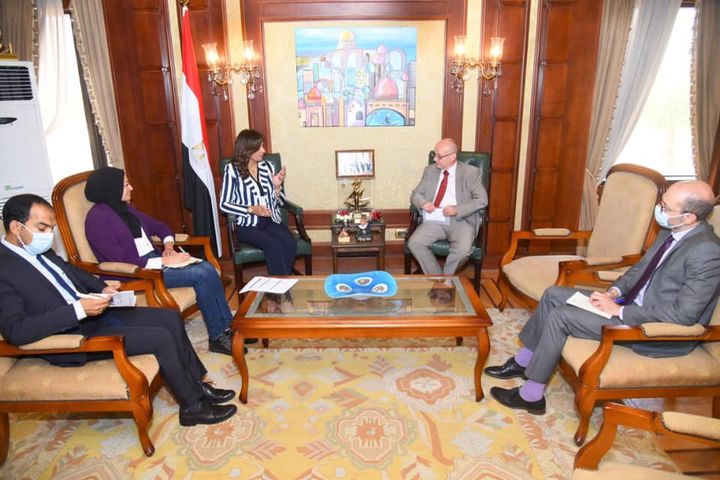 206160694_167113348792427_89328869306858