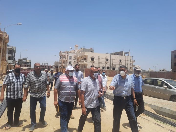 رئيس جهاز ٦ أكتوبر يتفقد سير العمل بالأحياء السكنية ومحاور الطرق بالمدينة تفقد المهندس عادل النجار، رئيس 39769