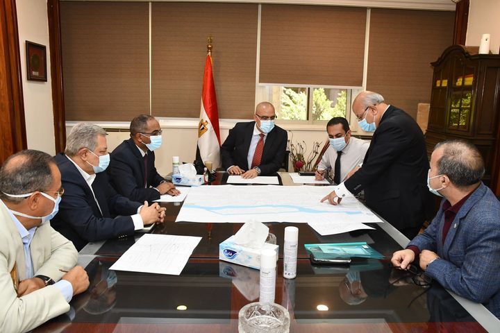 وزير الإسكان يتابع موقف تنفيذ مشروعات إحلال وتجديد شبكات مياه الشرب بمحافظة القاهرة عقد الدكتور عاصم 43908