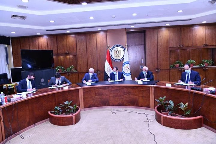 وزارة البترول والثروة المعدنية: فى إطار مبادرات التنمية المجتمعية لقطاع البترول: تنفيذ 49246
