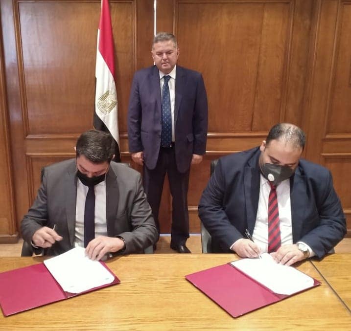 وزارة قطاع الأعمال العام: وزير قطاع الأعمال العام يشهد توقيع مذكرة تفاهم بين التجارية 65299