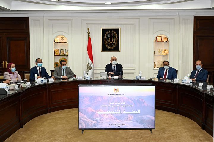 وزارة الإسكان والمرافق والمجتمعات العمرانية وزير الإسكان يترأس اللجنة الوطنية لمتابعة 65321