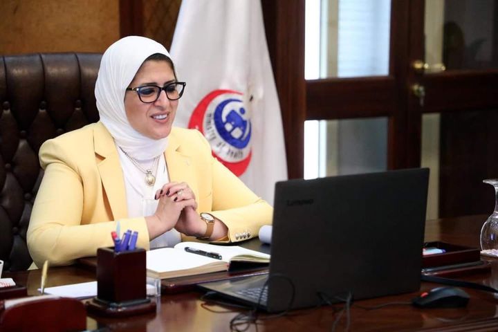 وزارة الصحة والسكان: وزيرة الصحة: تفعيل منظومة إلكترونية لمتابعة البرامج التدريبية لأطباء 69366