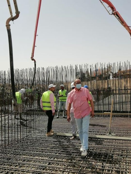 رئيس جهاز أكتوبر الجديدة: صب خرسانة خزان مياه سعة 20 ألف م3 بغرب المطار 77118