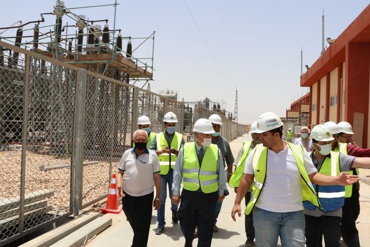 مسئولو جهاز السادات يتفقدون محطة محولات كهرباء بقدرة 525 ميجا فولت لتغذية المنطقة الصناعية الثامنة رئيس 90604