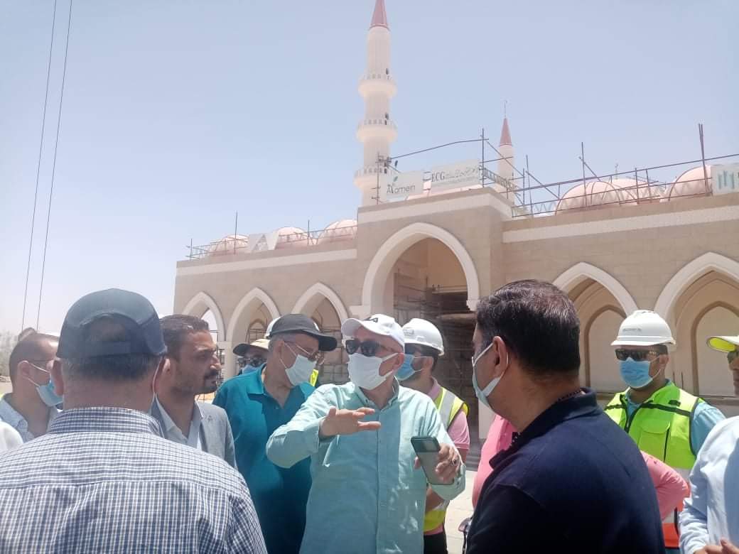 قام المهندس عبد المطلب ممدوح، نائب رئيس هيئة المجتمعات العمرانية الجديدة لتنمية وتطوير المدن، بتفقد E2wABbIXoAQgDb5