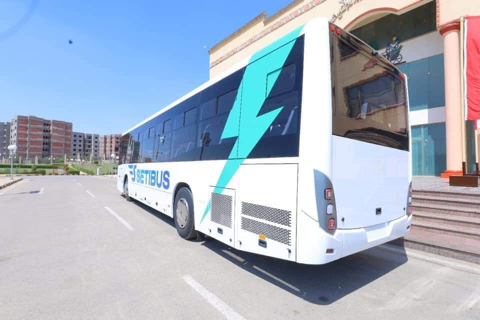 E484zOwWQAENgW2.jpg